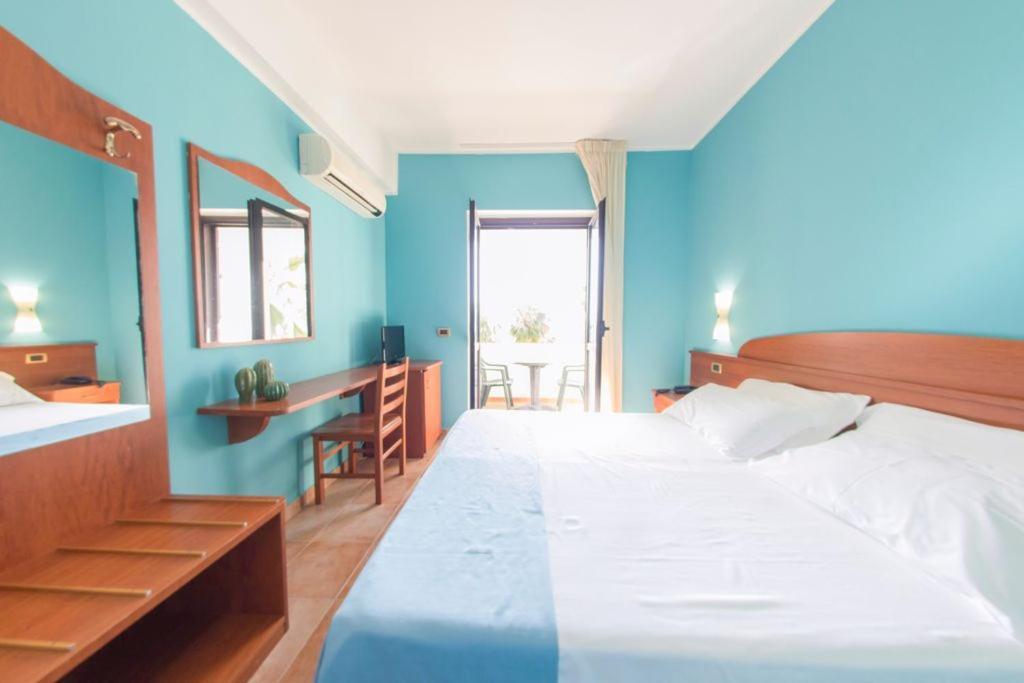 Costa Degli Dei Resort Capo Vaticano Zewnętrze zdjęcie